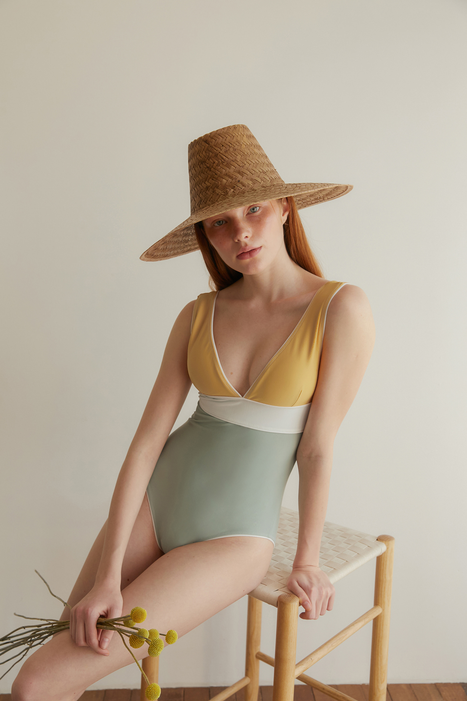 V-NECK PIPING ONE-PIECE - M.YELLOW / MINT